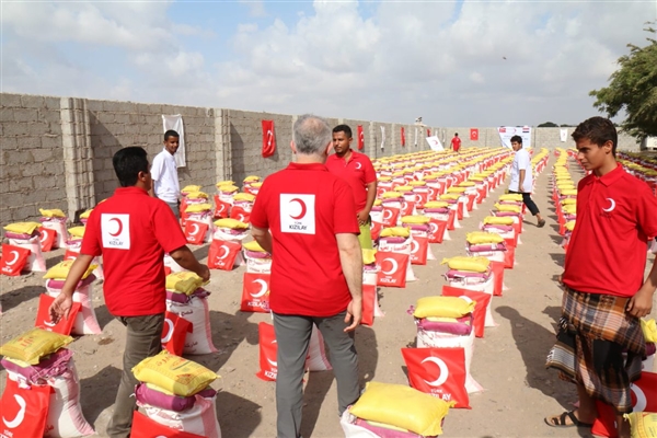 لماذا تحارب السعودية والإمارات الهلال الأحمر التركي في اليمن؟