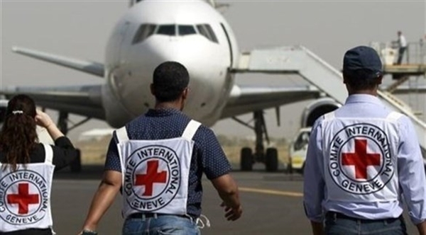 وفد من الصليب الأحمر يصل صنعاء للإشراف على تبادل الأسرى