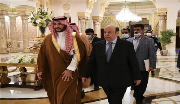 ضغوطات سعودية على الرئيس هادي ومصدر حكومي يكشف أهدافها