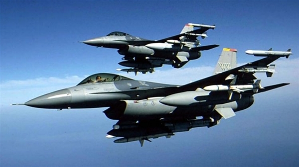 Koalisyon uçakları Yemen’de Husi mevzilerini vurdu