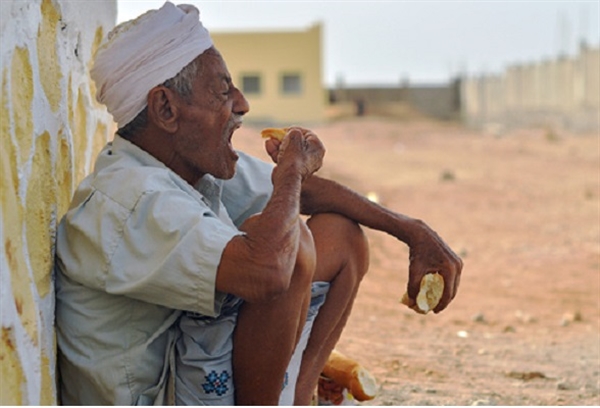 Milyonlarca Yemenli iki günde bir öğün yiyebiliyor