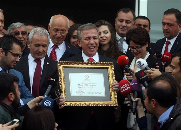 İstanbul'da tüm oyların yeniden sayılması talebi reddedildi