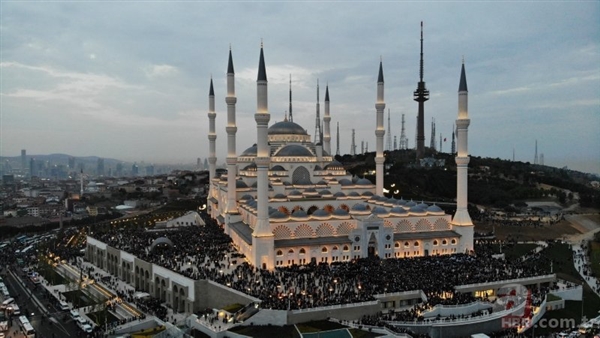 Büyük Çamlıca Camii'nde açılış töreni