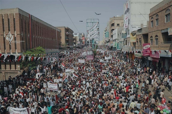 Taiz kentinde 26 Eylül Devrimi kutlamaları