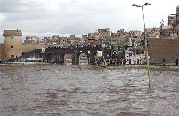 BM: Yemen'deki sel binlerce aileyi evinden etti