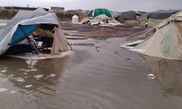 Marib kentinde onlarca kamp ve mahalle zarar gördü