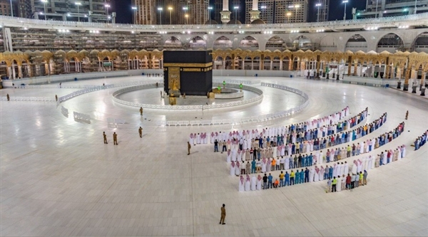 Kabe'de buruk teravih namazı