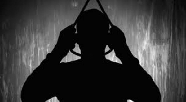 Yemen’de bir mahkum kendini asarak intihar etti