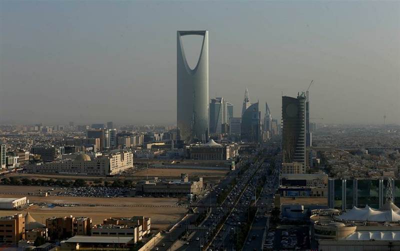 Suudi Arabistan'ın başkenti Riyad şiddetli patlama ile sarsıldı