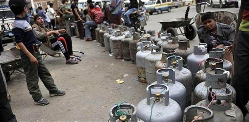 Yemen’de hasarlı gaz tüpleri aileler için büyük tehdit oluşturuyor