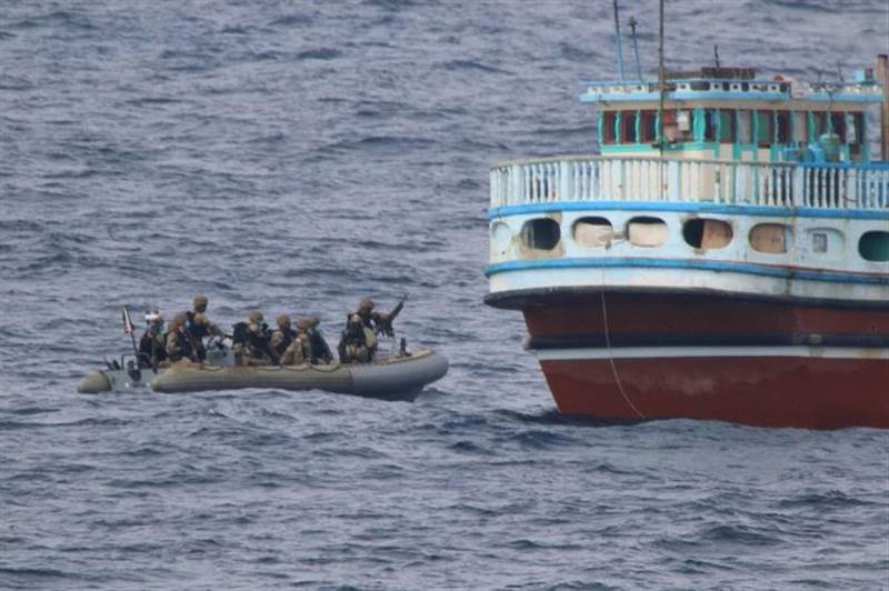البحرية الأمريكية تعلن ضبط شحنة مخدرات قبالة السواحل اليمنية