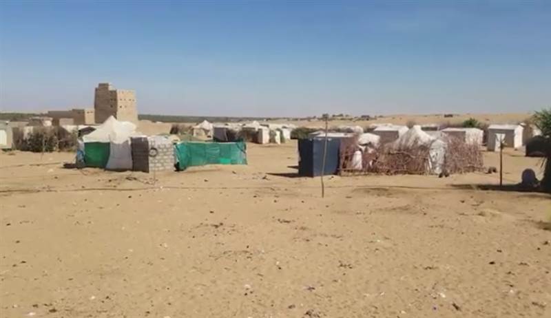 مليشيات الحوثي تجدد قصف مخيمات النازحين بمأرب لتعويض انكسارها في الجبهات