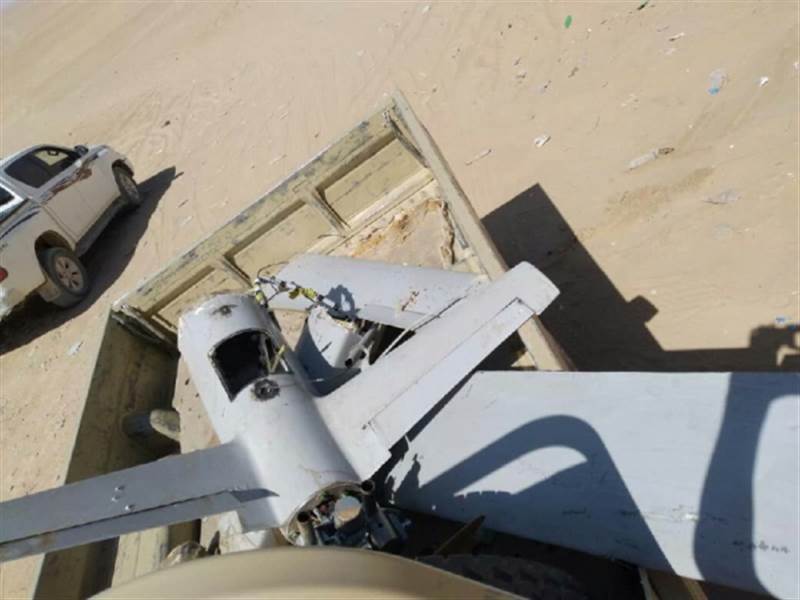 دفاعات الجيش تسقط طائرة حوثية مفخخة في الجوف