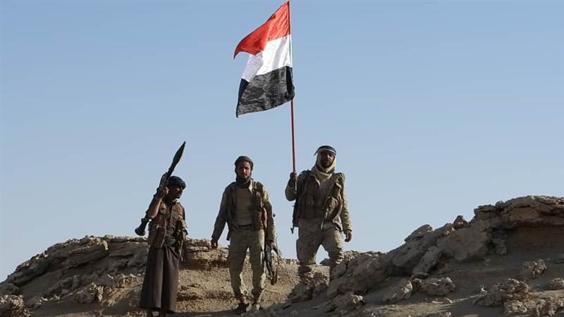 مصرع عشرات الحوثيين بنيران الجيش وغارات التحالف غربي مأرب