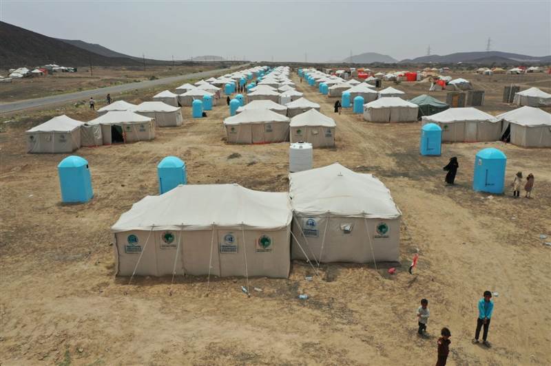 إصابة 6 نساء في قصف شنته مليشيات الحوثي على مخيم للنازحين بمأرب