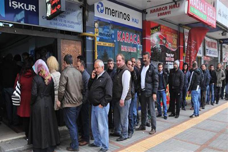 تركيا.. البطالة ترتفع 0.7 بالمئة خلال فبراير