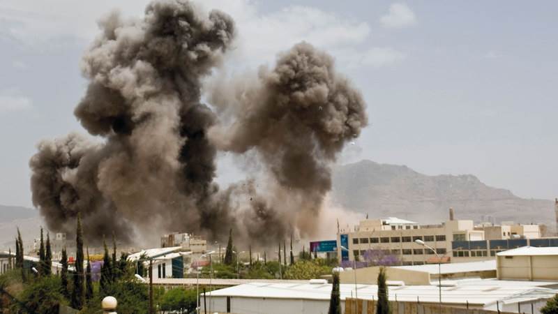 استشهاد 14 مدنيا وإصابة 5 آخرين بصاروخ حوثي استهدف محطة وقود بمأرب