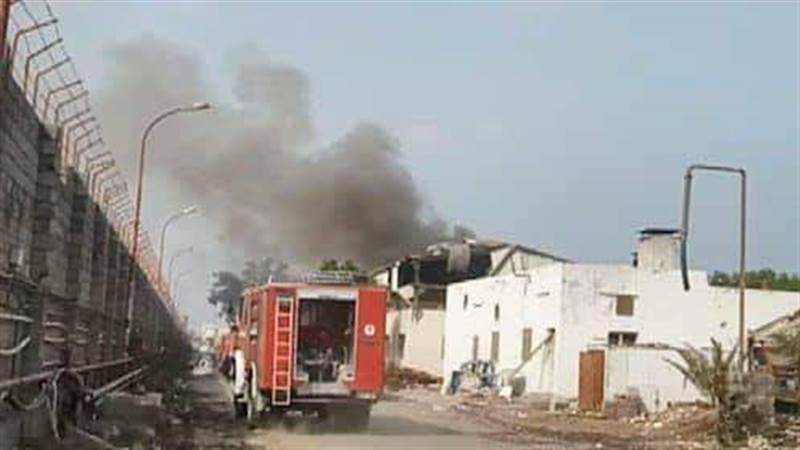 استشهاد مدني وإصابة 3 آخرين بقصف حوثي جديد استهدف مجمع اخوان ثابت بالحديدة