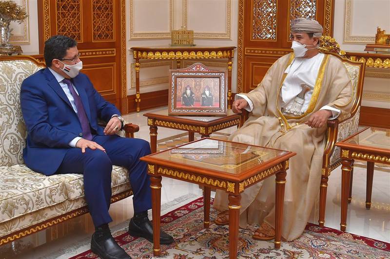 بن مبارك يبحث مع وزير عماني جهود تحقيق السلام في اليمن