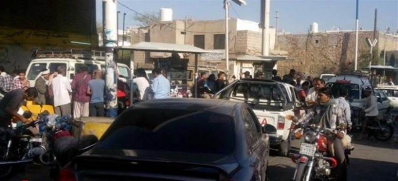 أزمة مشتقات نفطية خانقة في تعز