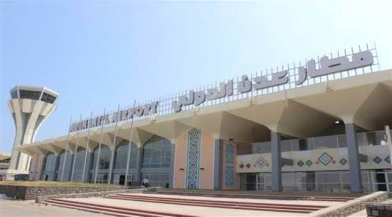 مليشيات الانتقالي تقتحم مطار عدن وإدارته تحذر وتهدد بإغلاقه