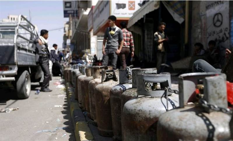 Yemen’in İbb kentinde tüp gazı krizi, mutfak tüpleri karaborsadan satılıyor