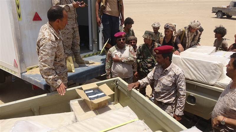 الجيش الوطني يعلن إحباط تهريب أكثر من 20 ألف جواز إلى مليشيا الحوثي الإرهابية