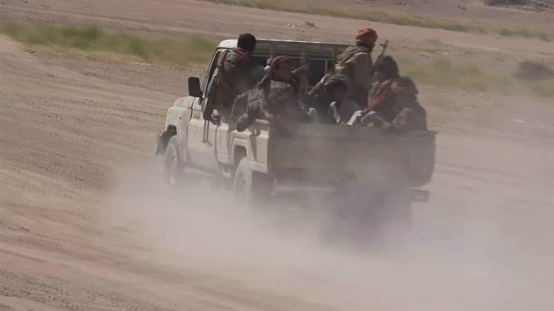 قوات الجيش تشن هجوما على مواقع المليشيات في جبهة الكسارة وتكبّدها خسائر فادحة