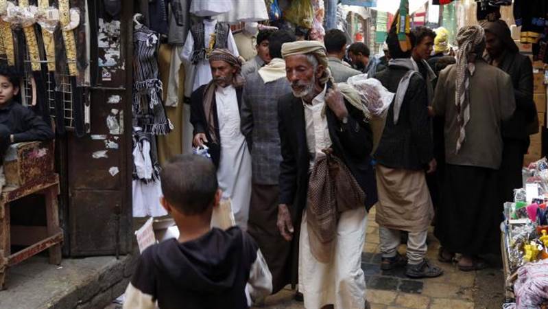 اليمن يدخل مرحلة "حرجة" من التهاوي الاقتصادي