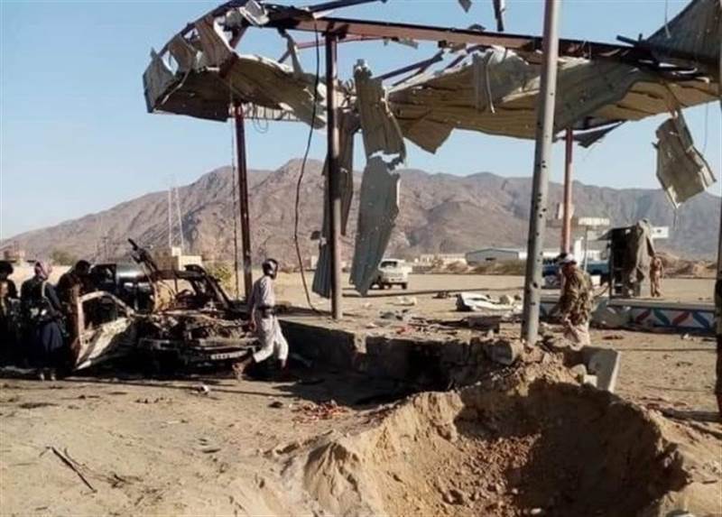 احتراق محطة وقود في الجوبة بعد قصفها بصاروخ باليستي من قبل مليشيات الحوثي