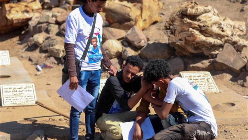 صحافيو اليمن: جحيم الداخل وعناء المنفى
