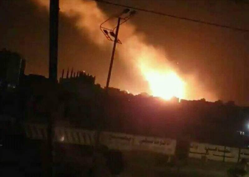 Yemen’in başkenti Sana’da hava bombardımanı
