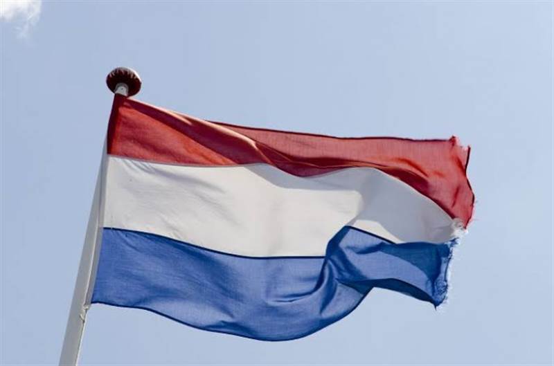 هولندا تدين اقتحام مليشيا الحوثي مقر السفارة الأمريكية بصنعاء
