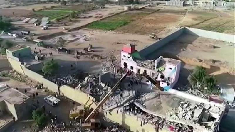 Yemen'de gözaltı merkezine hava saldırısı: En az 100 kişi öldü ve yaralandı