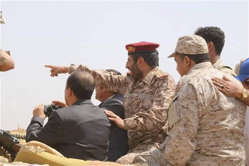 قائد العسكرية الخامسة اللواء صلاح يدعو عناصر المليشيا الحوثية في مدينة حرض إلى الإستسلام