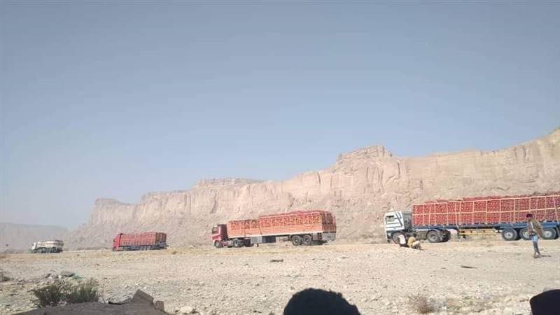 مجاميع مسلحة تتبع "الانتقالي" تمنع دخول الشاحنات الى مدينة عتق