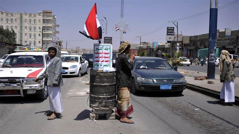 Yemen'deki Husiler kontrol noktalarında  insan hakları ihlalleri işliyor