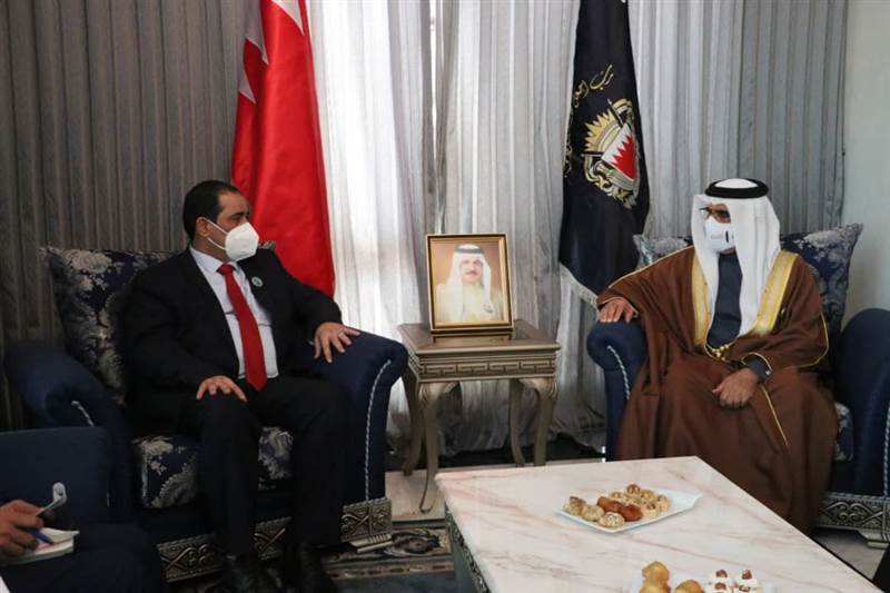 وزير الداخلية "حيدان" يبحث مع نظيره البحريني تعزيز التعاون في المجال الأمني