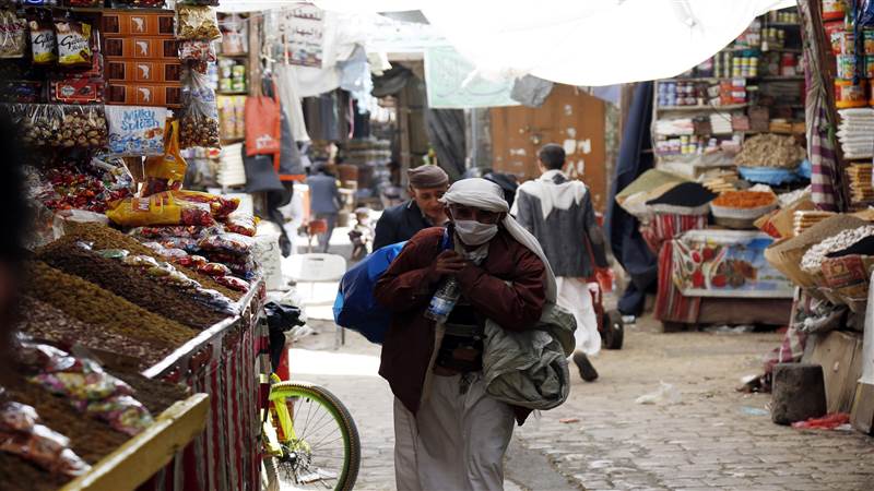 Yemen, gıda fiyatlarındaki artışla birlikte gaz krizi halkın boynunu büyüyor