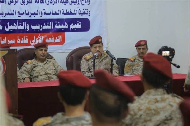 وزير الدفاع: استعادة الدولة ومؤسساتها الدستورية السبيل الوحيد الضامن استقرار اليمن