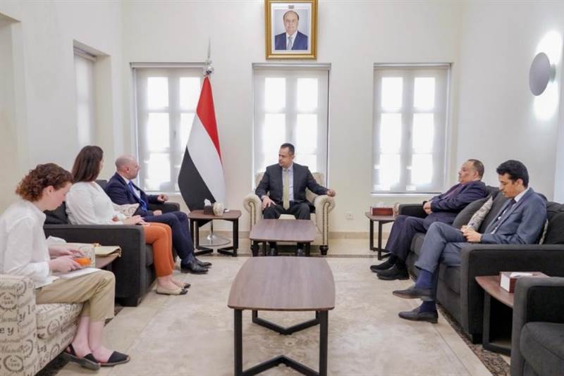 Yemen Başbakanı Abdulmelik, kabul ettiği  İngiliz Büyükelçisi ile ülkesindeki gelişmeleri görüştü