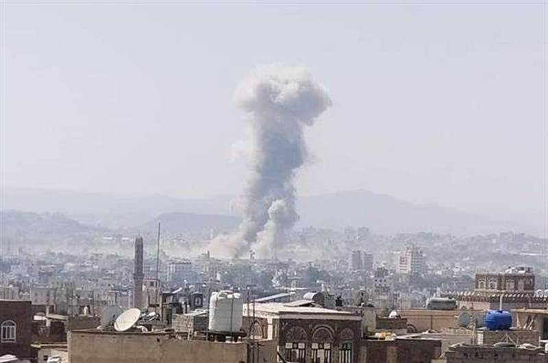 Yemen’in başkenti Sana’da şafak vakti şiddetli patlama