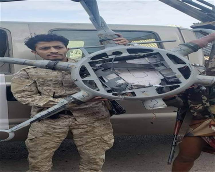قوات الجيش تسقط طائرة مسيرة تابعة للمليشيات الانقلابية شمال تعز