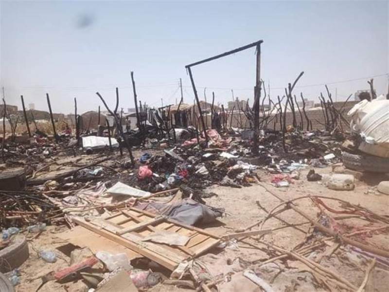 حريق يلتهم مساكن نازحين في محافظة مأرب