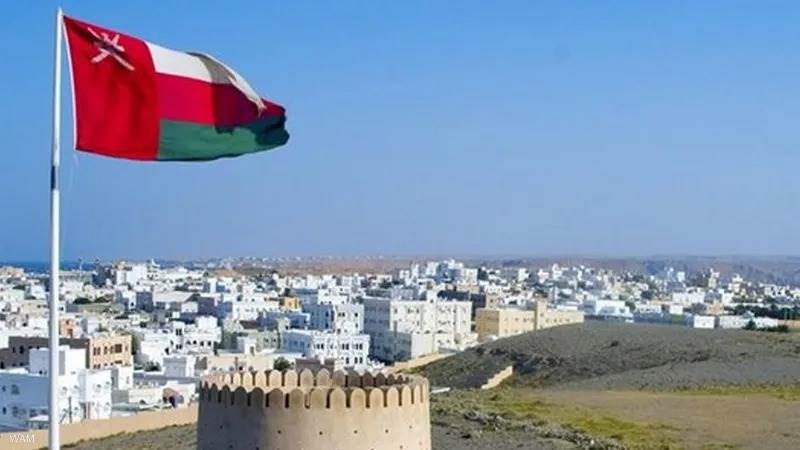 سلطنة عمان توجه بمنع السيارات اليمنية التي تحمل هذه اللوحات من دخول أراضيها