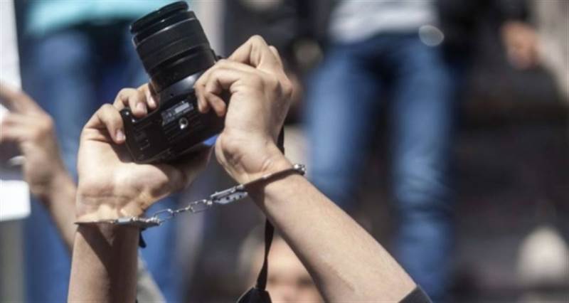 مرصد يمني يوثق 6 انتهاكات حوثية ضد الحريات الإعلامية خلال شهر ابريل