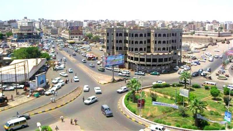 مقتل وإصابة 10 أشخاص  جراء انفجار قنبلة وسط سوق للقات في عدن(معدل)
