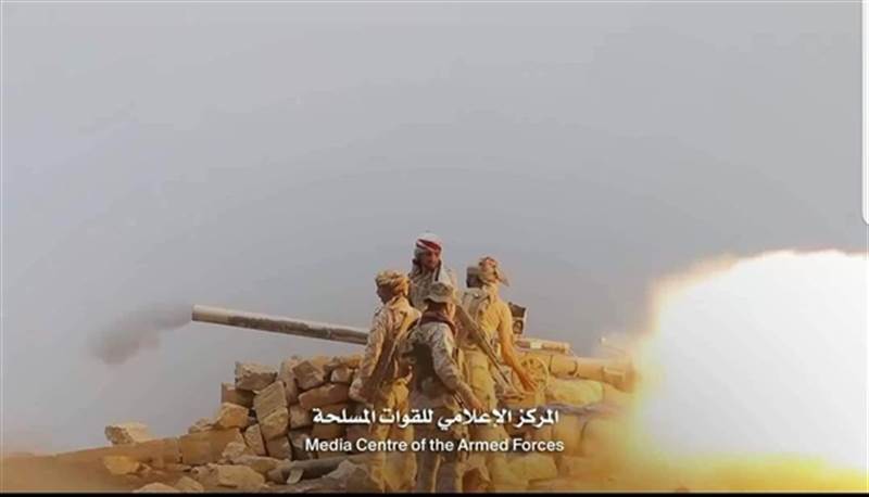 الجيش يتصدى لهجوم عنيف شنته مليشيات الحوثي على مواقعه فجر الجمعة