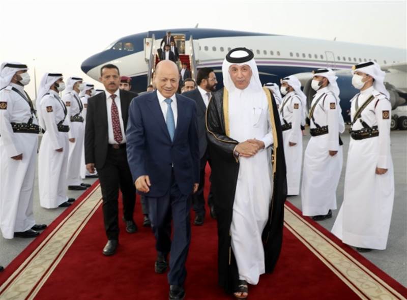 الرئيس العليمي يصل الدوحة في رابع محطات جولته الخارجية