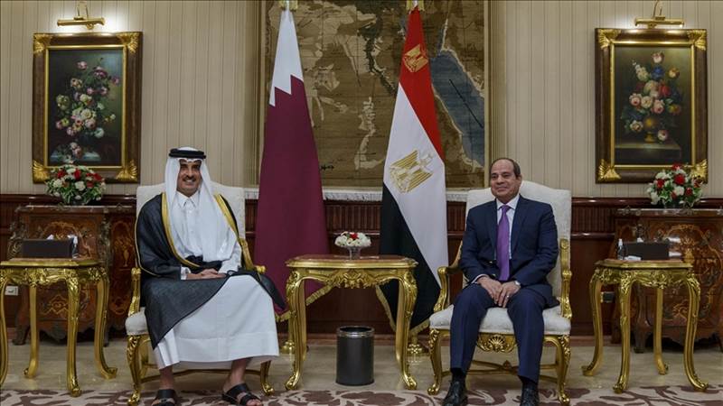 في زيارة هي الأولى منذ 8 سنوات.. أمير قطر "تميم بن حمد" يصل الى العاصمة المصرية القاهرة